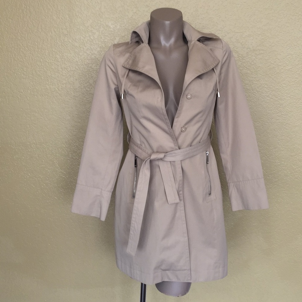 Michael Kors Tan Trench Coat w Hood 💗